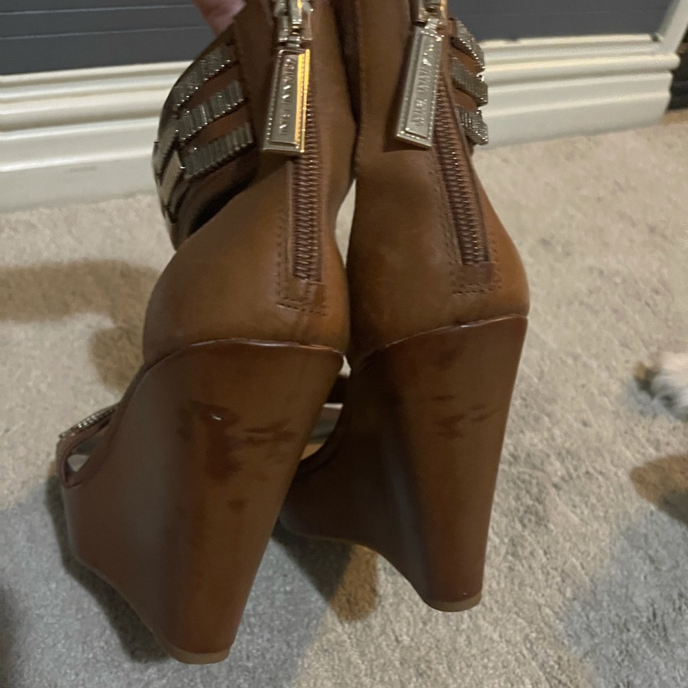 Wedges - Picture 3 of 3